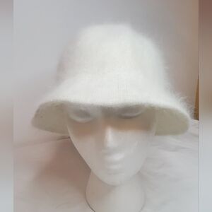 Wilsons Leather | Accessories | Wilsons 0 Rabbit Fur White  display picture 2